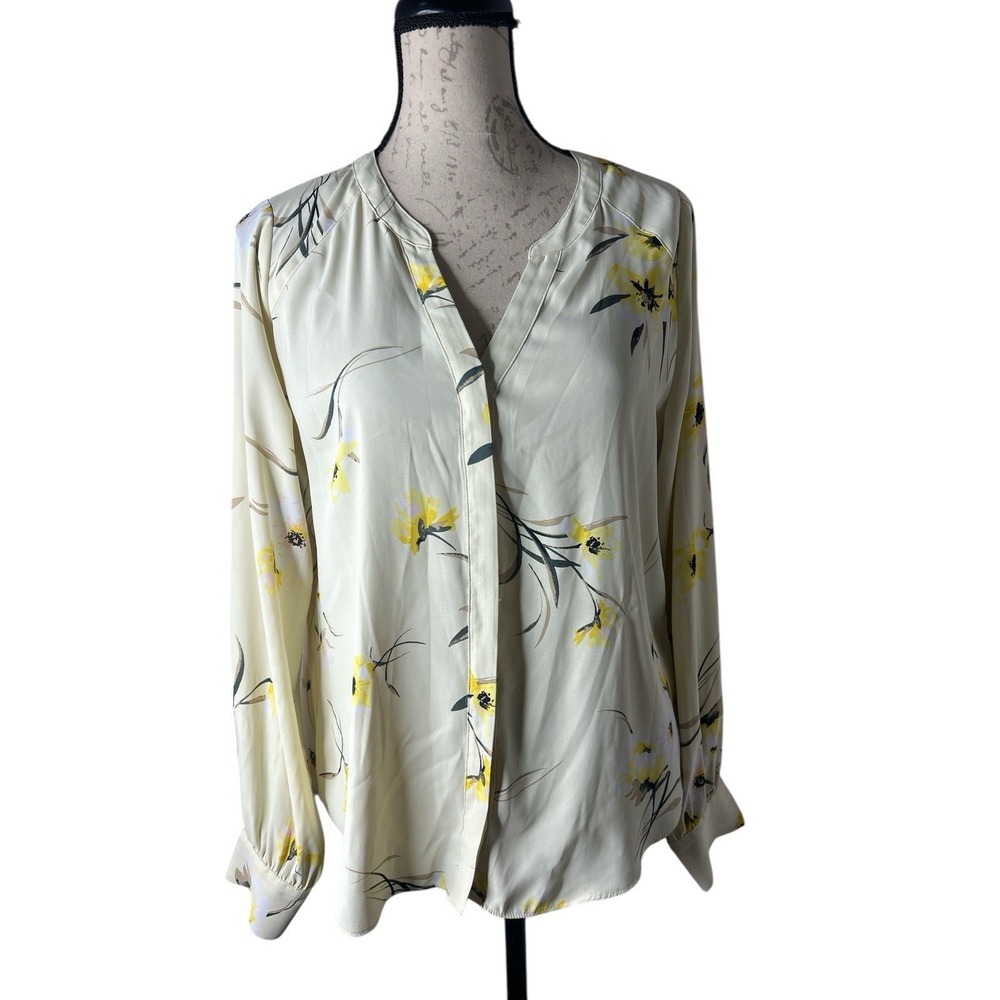 White House Black Market Cream Floral Button-Front Blouse